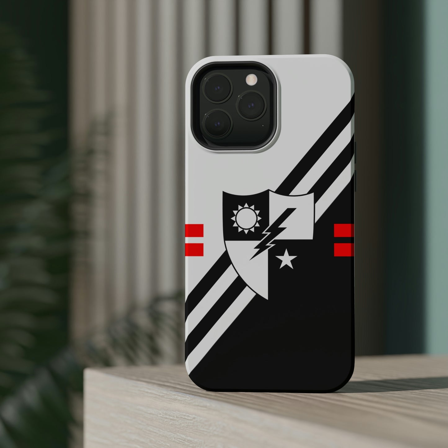 2d Battalion SandShell MagSafe Subdued Flash iPhone Case
